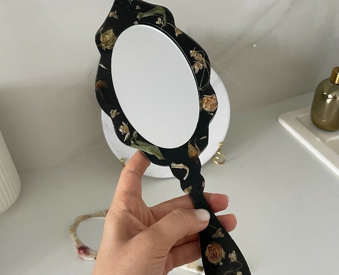 Создание зеркальца из эпоксидной смолы Фото 20